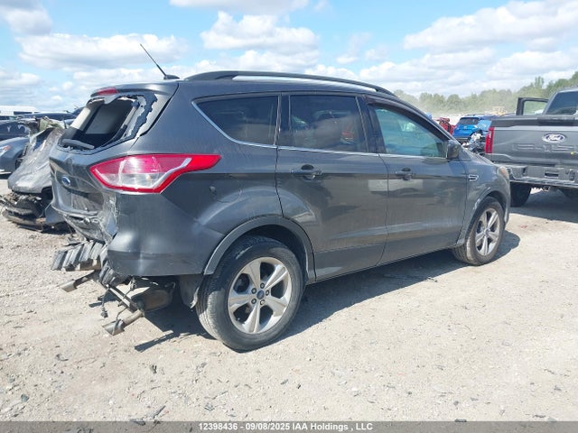 1FMCU9G9XFUC51552 Ford 2015