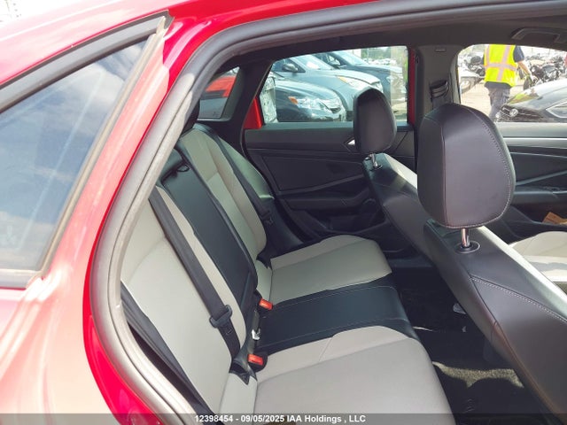 3VWE57BU5KM025294 Volkswagen 1.8 tsi