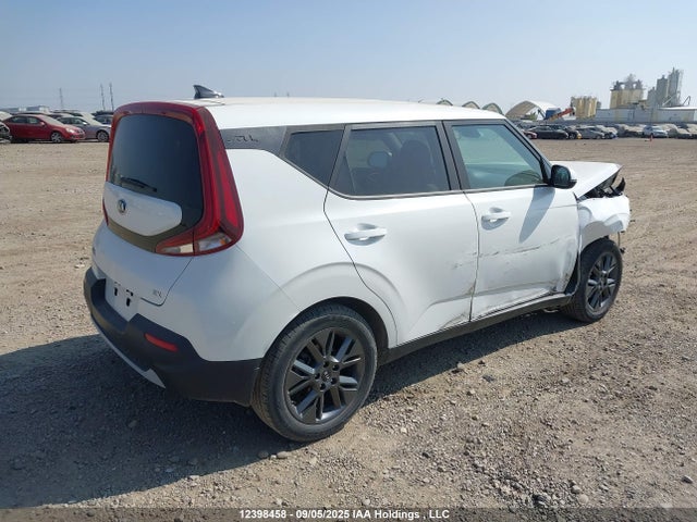 KNDJ33AUXM7138270 KIA mpi nu