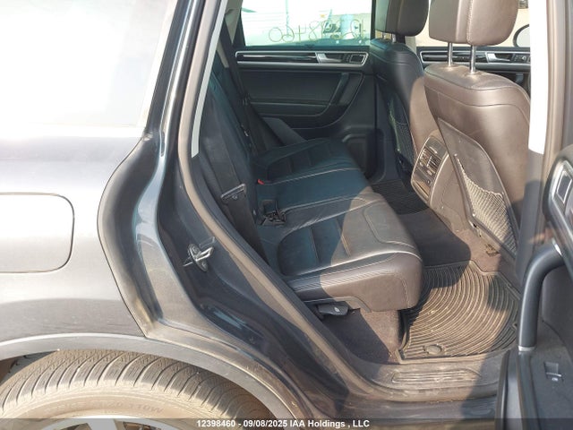 WVGEP9BP7FD006455 Volkswagen Touareg