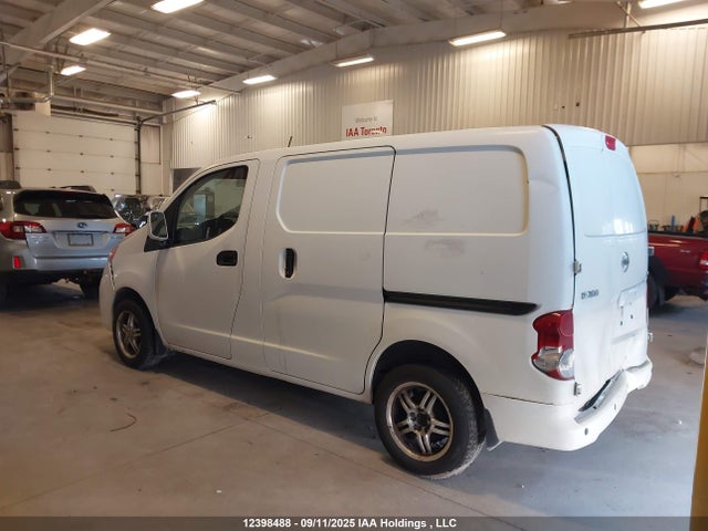 Nissan NV200 2015 3N6CM0KN0FK713330 Image 3