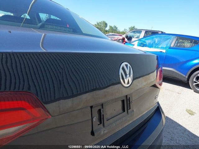 3VW2B7AJ9HM249227 Volkswagen 1.4 tsi