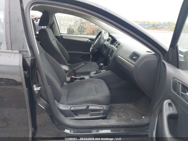 3VW2B7AJ9HM249227 Volkswagen 1.4 tsi