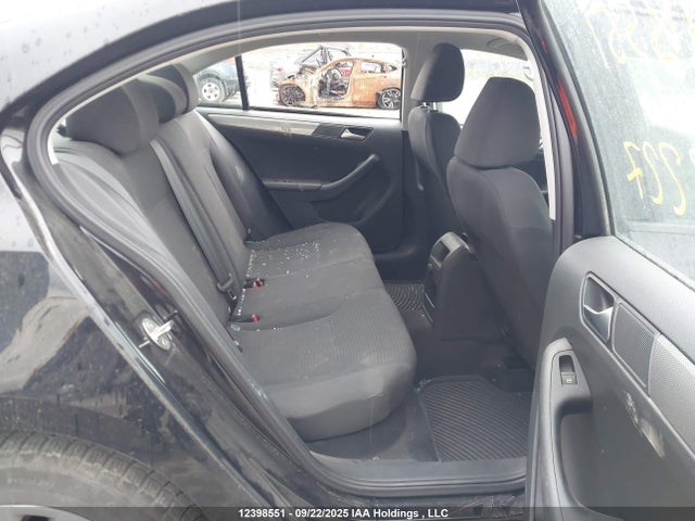 3VW2B7AJ9HM249227 Volkswagen 1.4 tsi