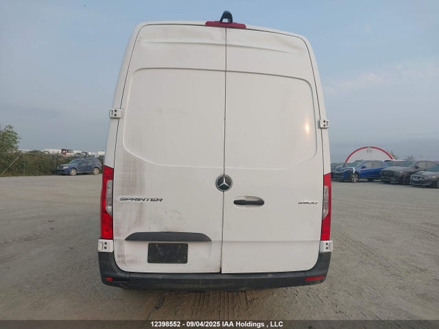 W1Y4DCHYXNP445454 Mercedes-Benz om651
