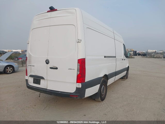 W1Y4DCHYXNP445454 Mercedes-Benz om651