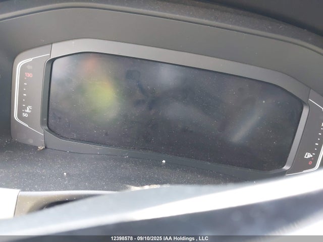 1V2TR2CA1KC568986 Volkswagen fsi