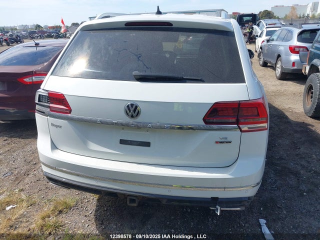 1V2TR2CA1KC568986 Volkswagen fsi