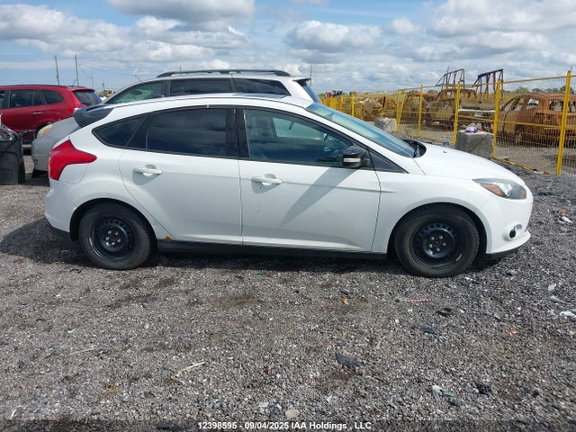 Ford Focus 2014 1FADP3K2XEL384541 Image 13