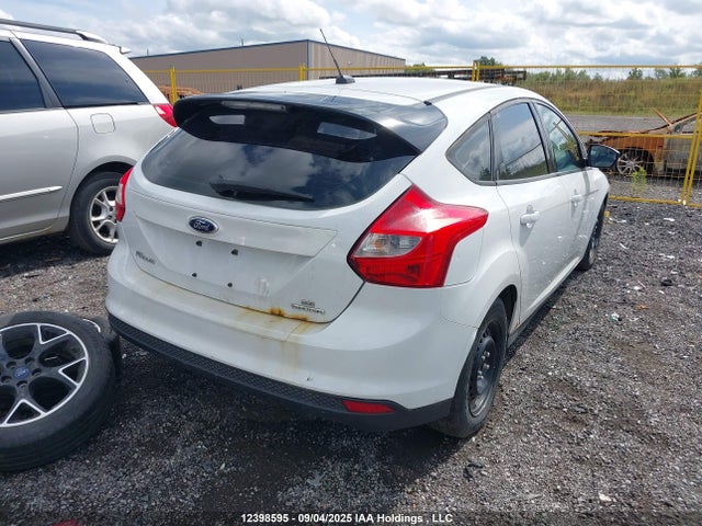 Ford Focus 2014 1FADP3K2XEL384541 Image 4