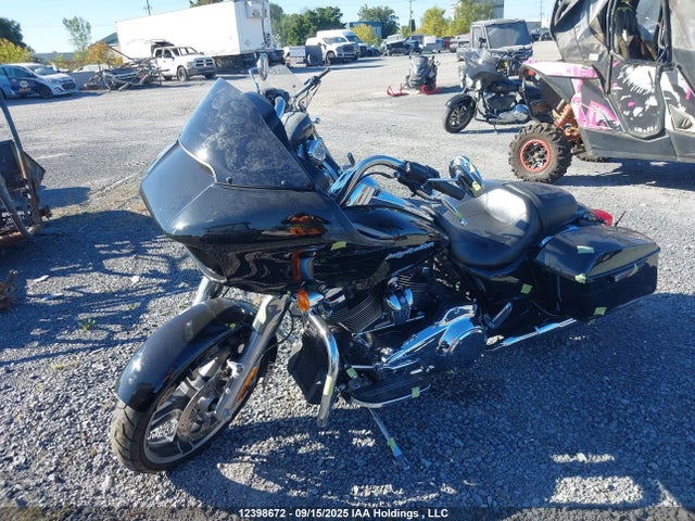 5HD1KHCA2JB675069 Harley-Davidson 2018