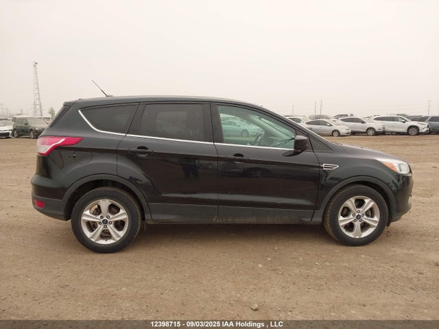 1FMCU0GX7EUB02847 Ford Escape