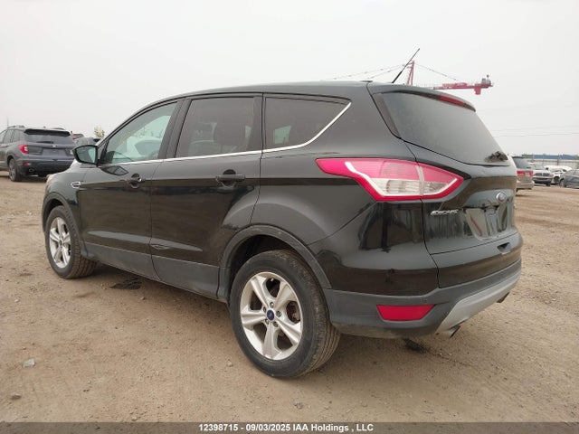 1FMCU0GX7EUB02847 Ford Escape
