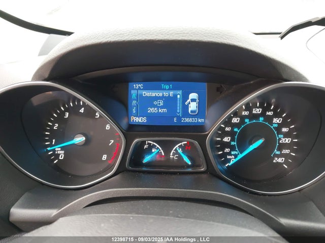 1FMCU0GX7EUB02847 Ford Escape