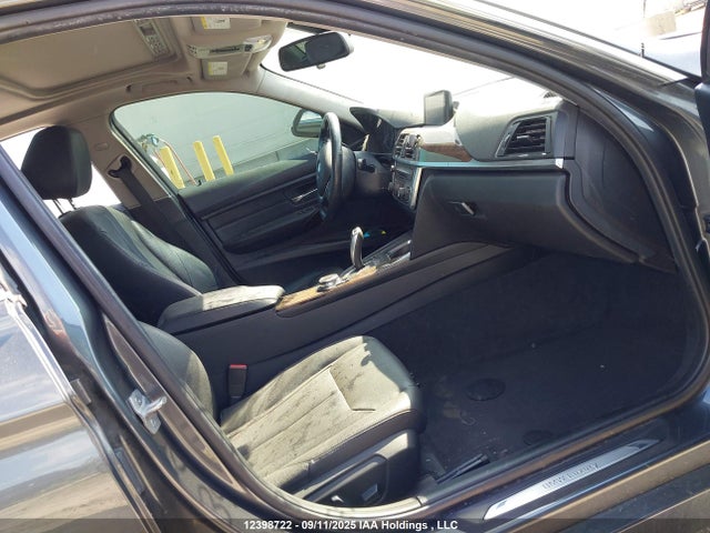 WBA3B3C54EJ983070 BMW 328I