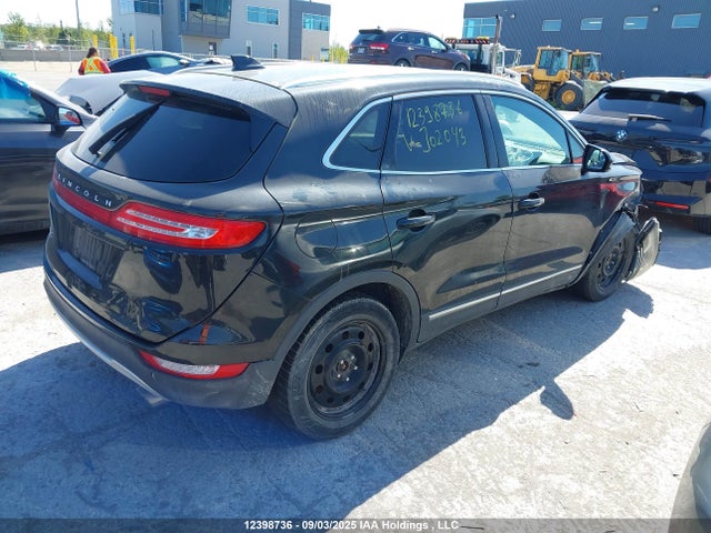 5LMCJ2A94FUJ02043 Lincoln MKC