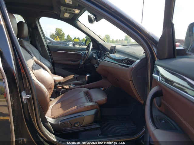 WBXHT3C34GP881517 BMW X1