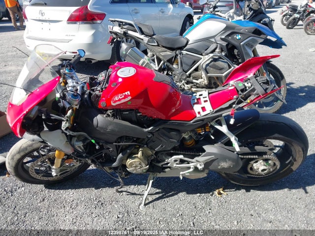 ZDMDAGWW0RB008379 Ducati 2024