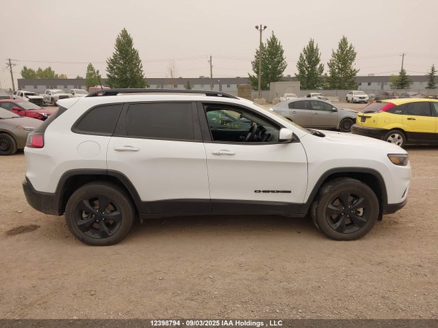 1C4PJMMX1MD103050 Jeep Cherokee Altitude