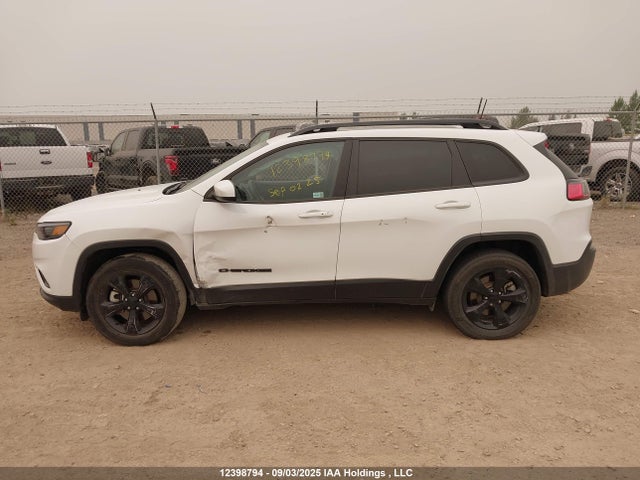 1C4PJMMX1MD103050 Jeep Cherokee Altitude