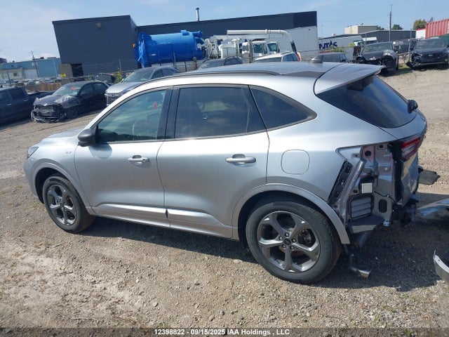 1FMCU9MZ1RUA64273 Ford dura d4 ivct atk
