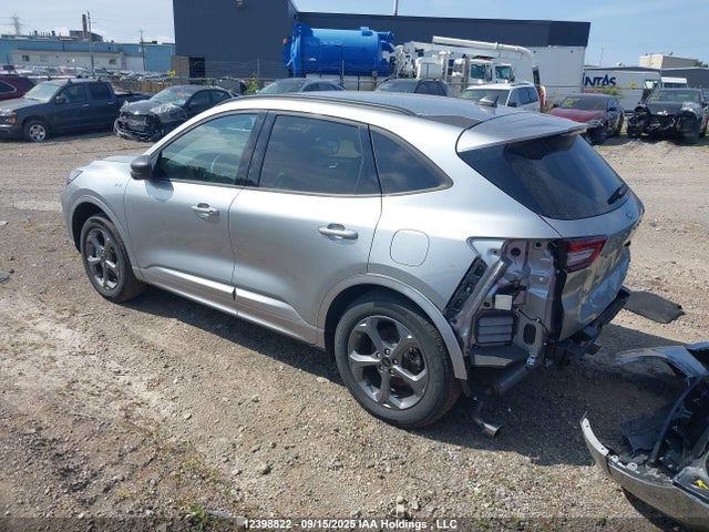 1FMCU9MZ1RUA64273 Ford dura d4 ivct atk