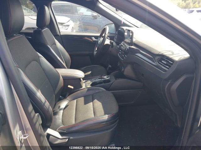 1FMCU9MZ1RUA64273 Ford dura d4 ivct atk