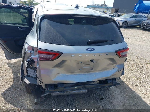 1FMCU9MZ1RUA64273 Ford dura d4 ivct atk