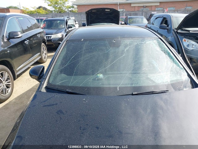W1K3G4FB3NJ347421 Mercedes-Benz m260