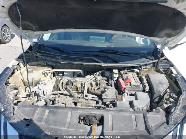 5N1AT3BA5MC700146 Nissan Rogue
