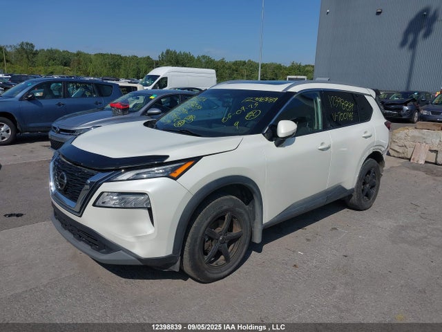 5N1AT3BA5MC700146 Nissan Rogue