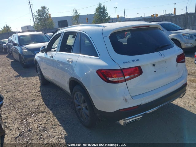 WDC0G4KB3HF216042 Mercedes-Benz m274
