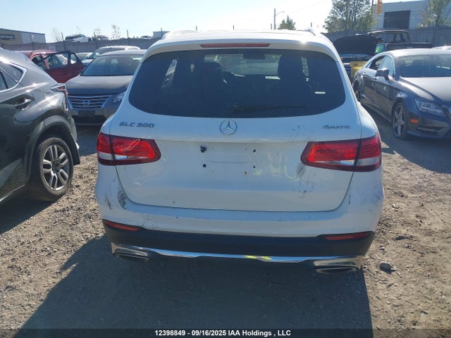 WDC0G4KB3HF216042 Mercedes-Benz m274