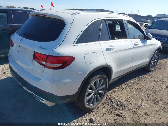 WDC0G4KB3HF216042 Mercedes-Benz m274