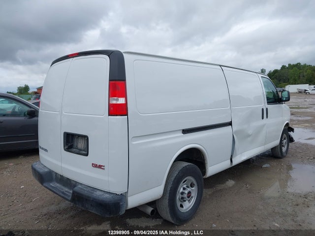 GMC lv1 2024 1GTW7BFP3R1238938 Image 4