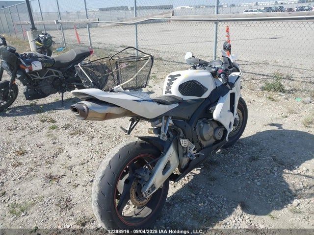 Продажа на аукционе авто 2005 Honda Cbr600 Rr, vin: JH2PC37285M200372, номер лота: 12398916