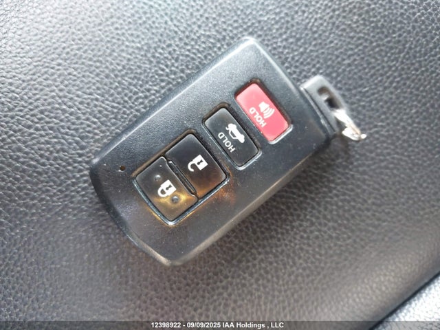 Toyota 2zr-fe 2017 2T1BURHEXHC816104 Image 11