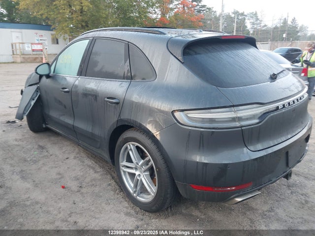 Porsche Macan 2020 WP1AA2A58LLB12120 Image 3
