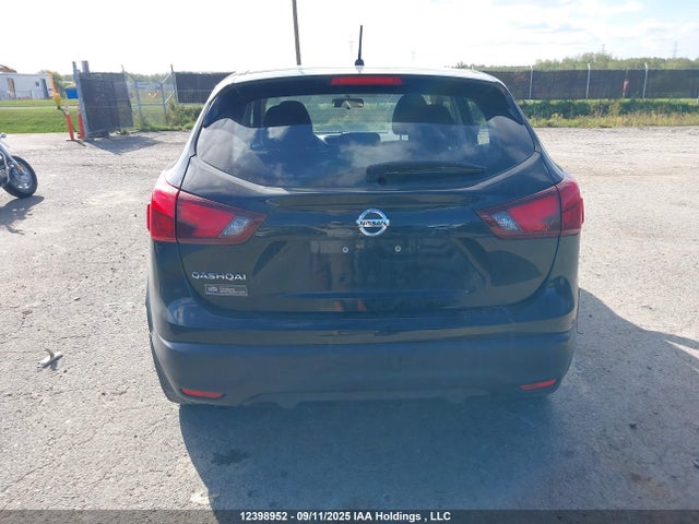 JN1BJ1CP2JW156109 Nissan 2018