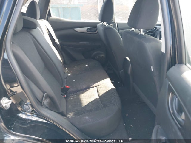 JN1BJ1CP2JW156109 Nissan 2018