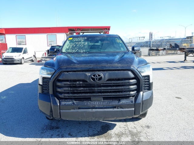12398954 :رقم المزاد ، 5TFWA5EC3RX024353 vin ، 2024 Toyota Tundra Limited 4x4 مزاد بيع
