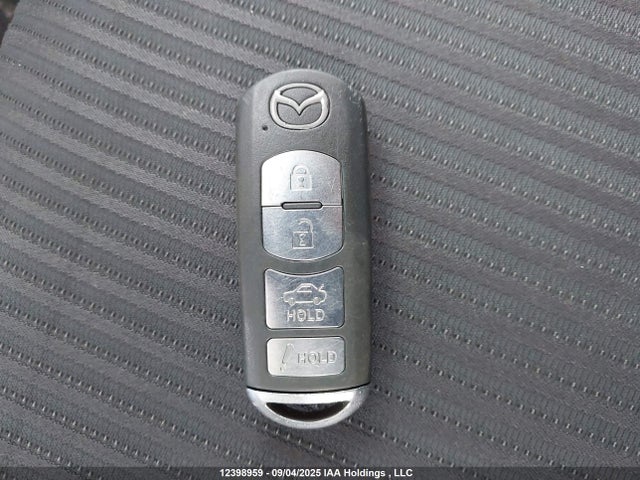 3MZBM1V79FM153584 Mazda pe