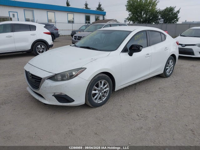 3MZBM1V79FM153584 Mazda pe