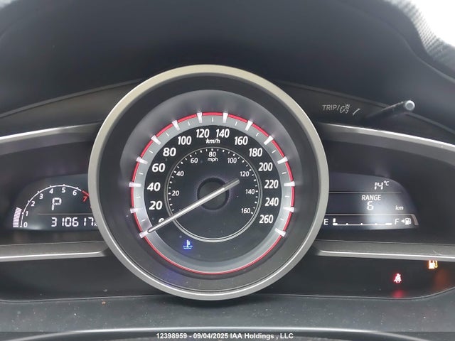 3MZBM1V79FM153584 Mazda pe