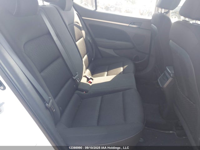 KMHD84LF9HU114693 Hyundai Elantra