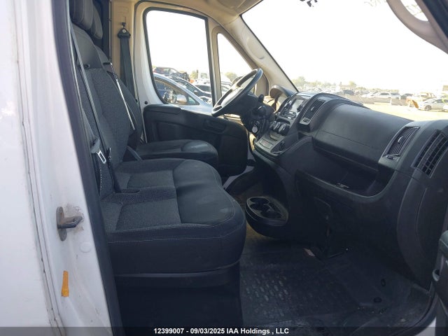 12399007 :رقم المزاد ، 3C6TRVDG7LE135759 vin ، 2020 Ram Promaster 2500 2500 High مزاد بيع