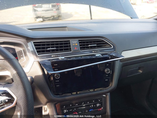 3VV4B7AX4RM039640 Volkswagen Tiguan Highline R-line