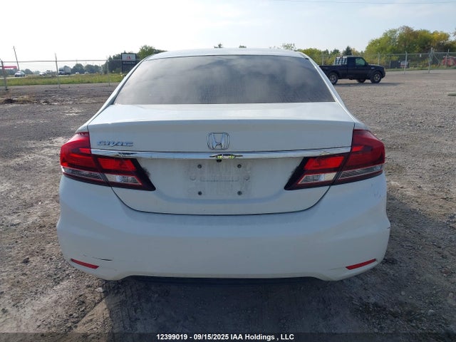 Honda r18z1 2015 2HGFB2F57FH003728 Image 17