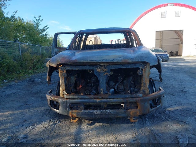 1N6BA1F45JN524560 Nissan 2018