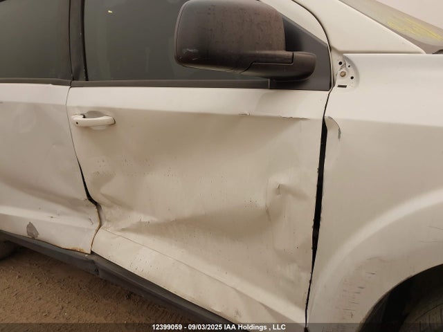 Dodge 2015 2015 3C4PDCAB1FT610246 Image 12